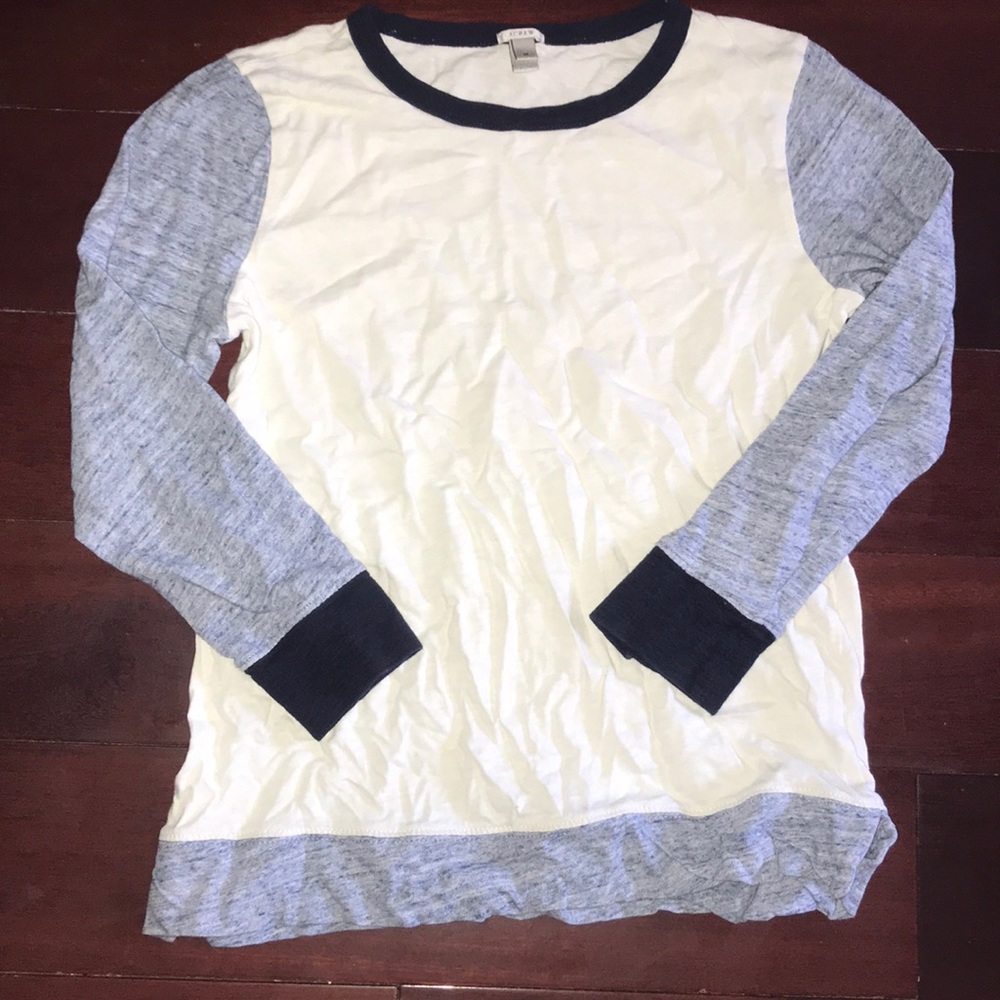 A long sleeve t-shirt.